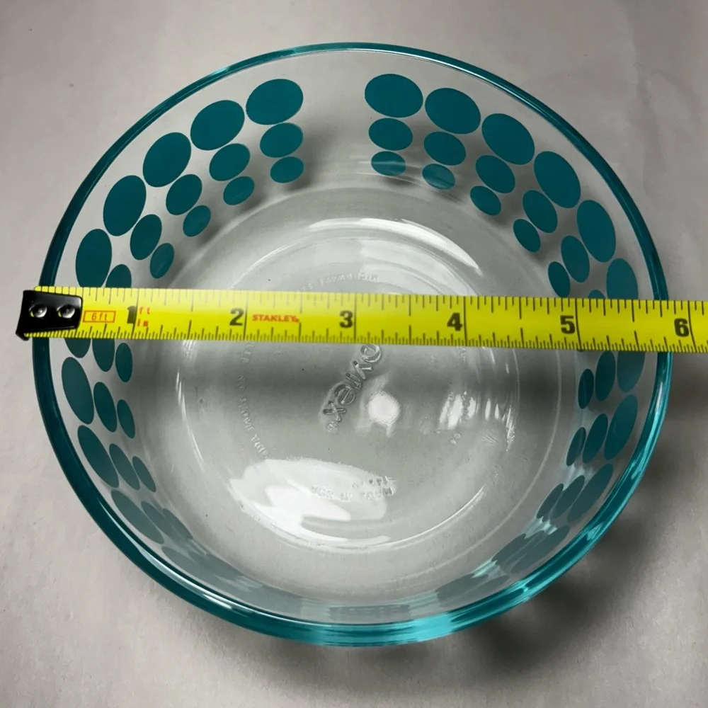 Pyrex 100th Anniversary Limited Edition 1 Qt Retro Blue Dot Glass Storage Dish